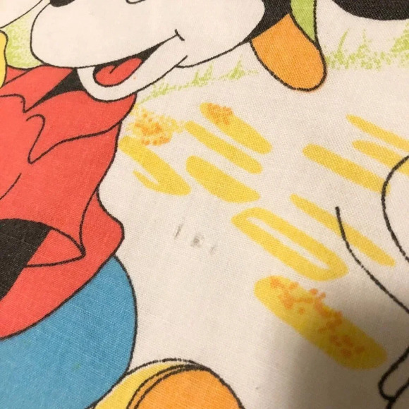 Vtg 1980 Walt Disney Twin Flat Sheet  Esmond Mickey and Friends Rollerskating - Picture 5 of 16